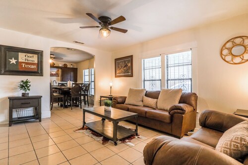 Walk to the Stockyards!