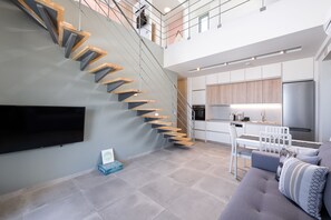 Duplex | Pillowtop beds, desk, laptop workspace, soundproofing - Heliades Residence (Chania)