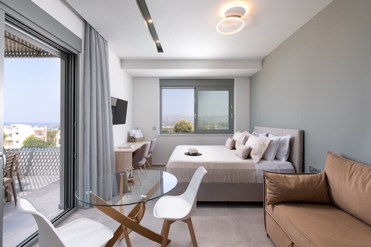Premier suite | 1 slaapkamer, pillowtop-bedden, een bureau, een laptopwerkplek