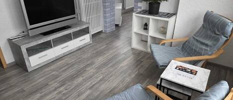 Télévision, livres, chaßne hi-fi