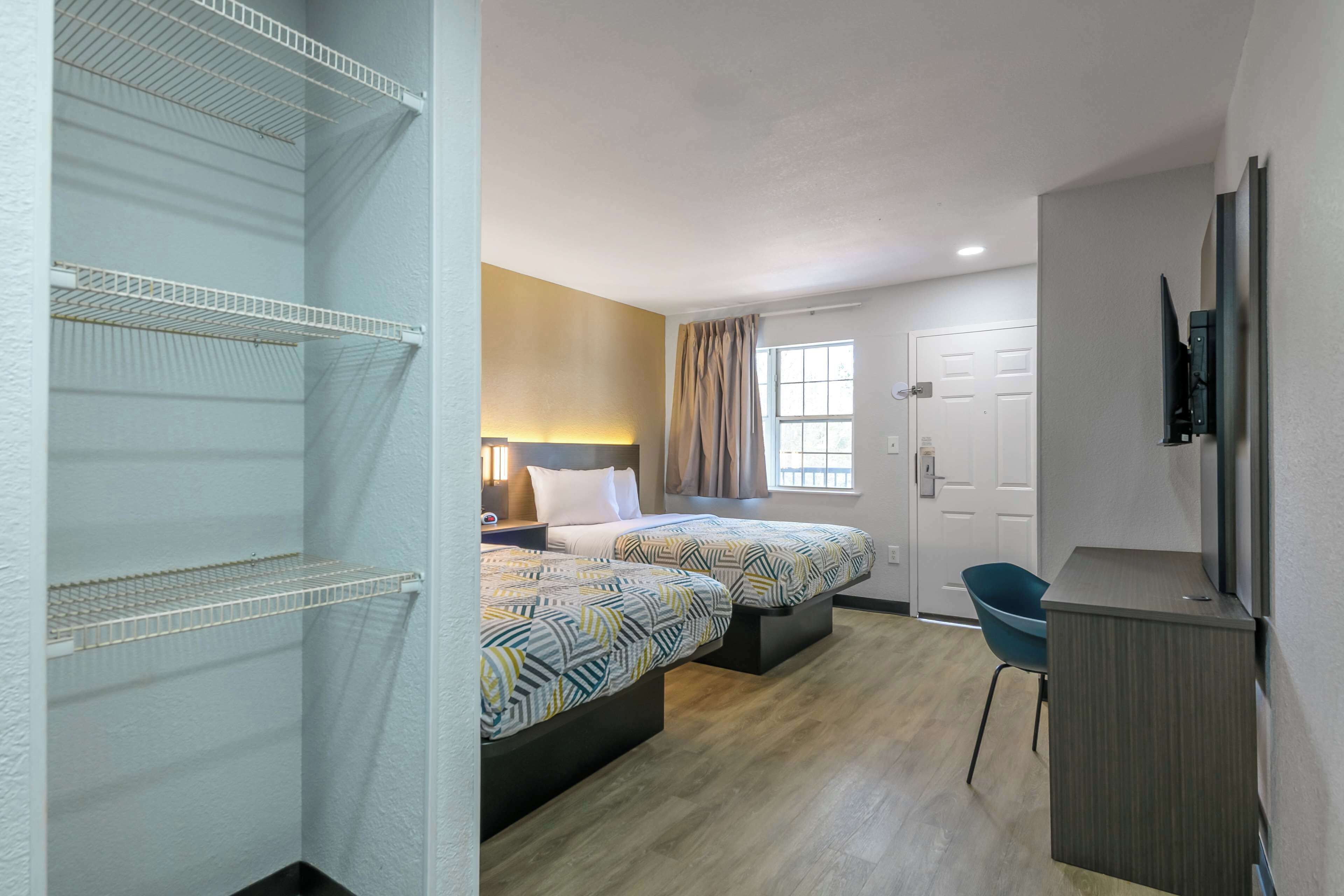 Blackout drapes, WiFi (free), bed sheets