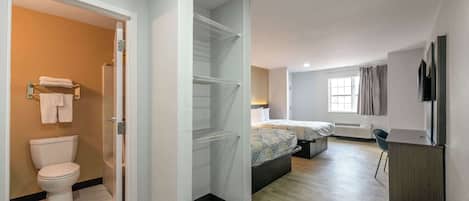 Cortinas blackout, wifi gratis y ropa de cama