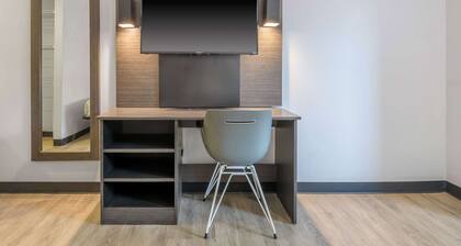 Motel 6 Columbus, GA – Columbus Airport