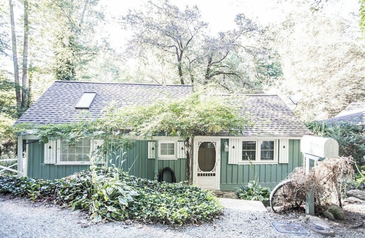 Cozy Cottage Close to downtown 
