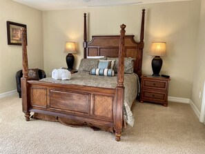 Maison Luxe | 4 chambres, fer et planche à repasser, Wi-Fi gratuit, draps fournis