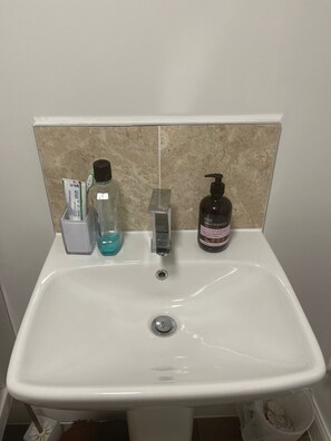 Towels, toilet paper