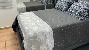 2 bedrooms, iron/ironing board, travel crib, WiFi (free) - Exclusive Paradise Beach (Medianía Alta)