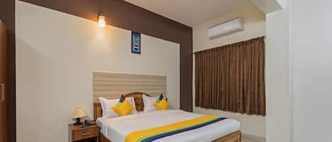 Chambre Prestige double, non-fumeur | Coffre-fort, bureau, lit dâappoint (gratuit), literie fournie