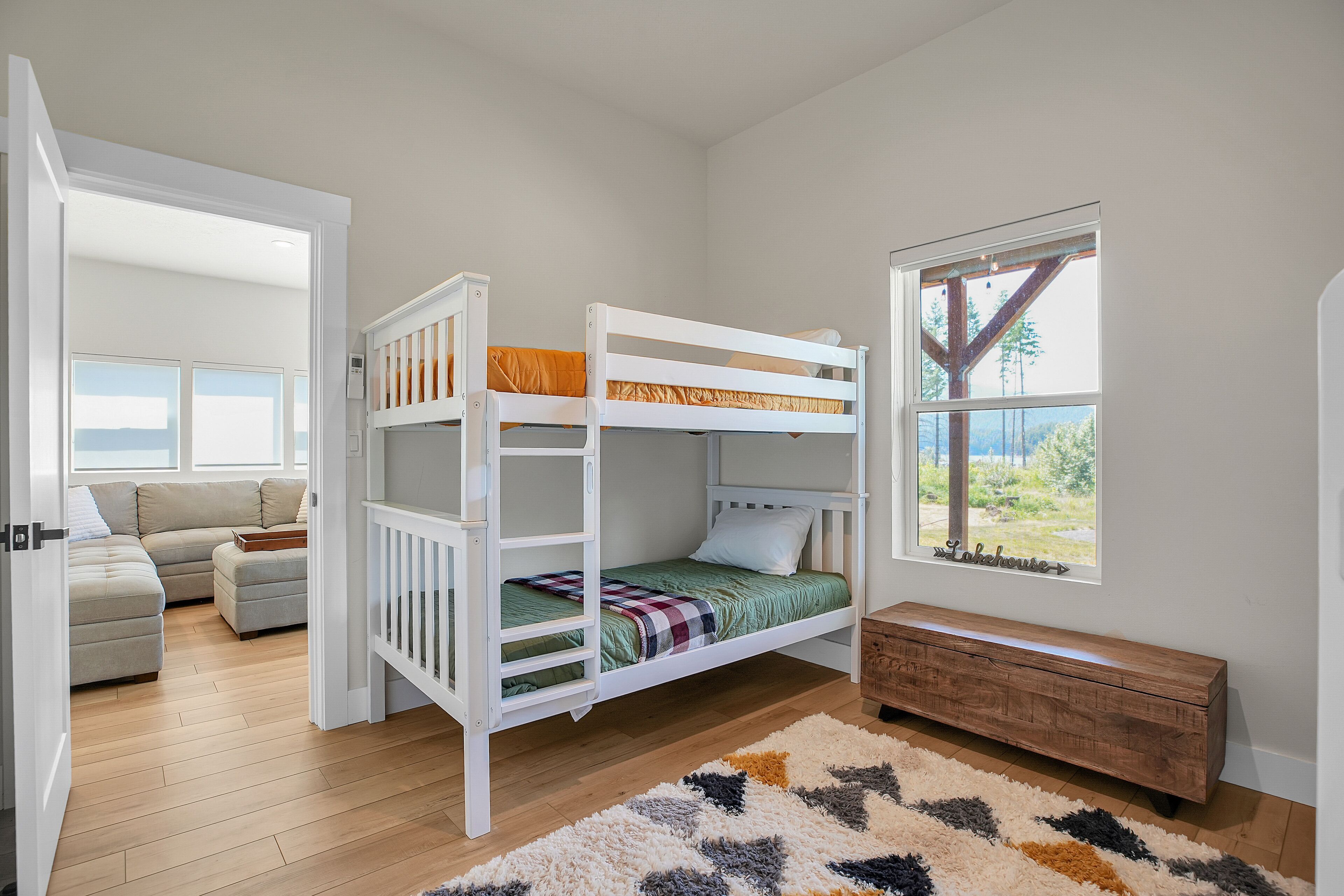 3 Schlafzimmer, Reisekinderbett, kostenloses WLAN, Bettwäsche