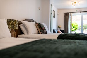 Superior-Suite, mit Bad, Blick auf den Innenhof