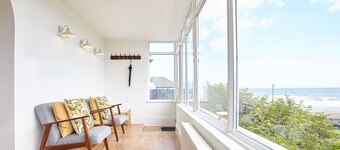 Host Stay Burnsyde Beach House