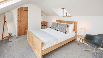 House | 3 bedrooms, desk, Internet