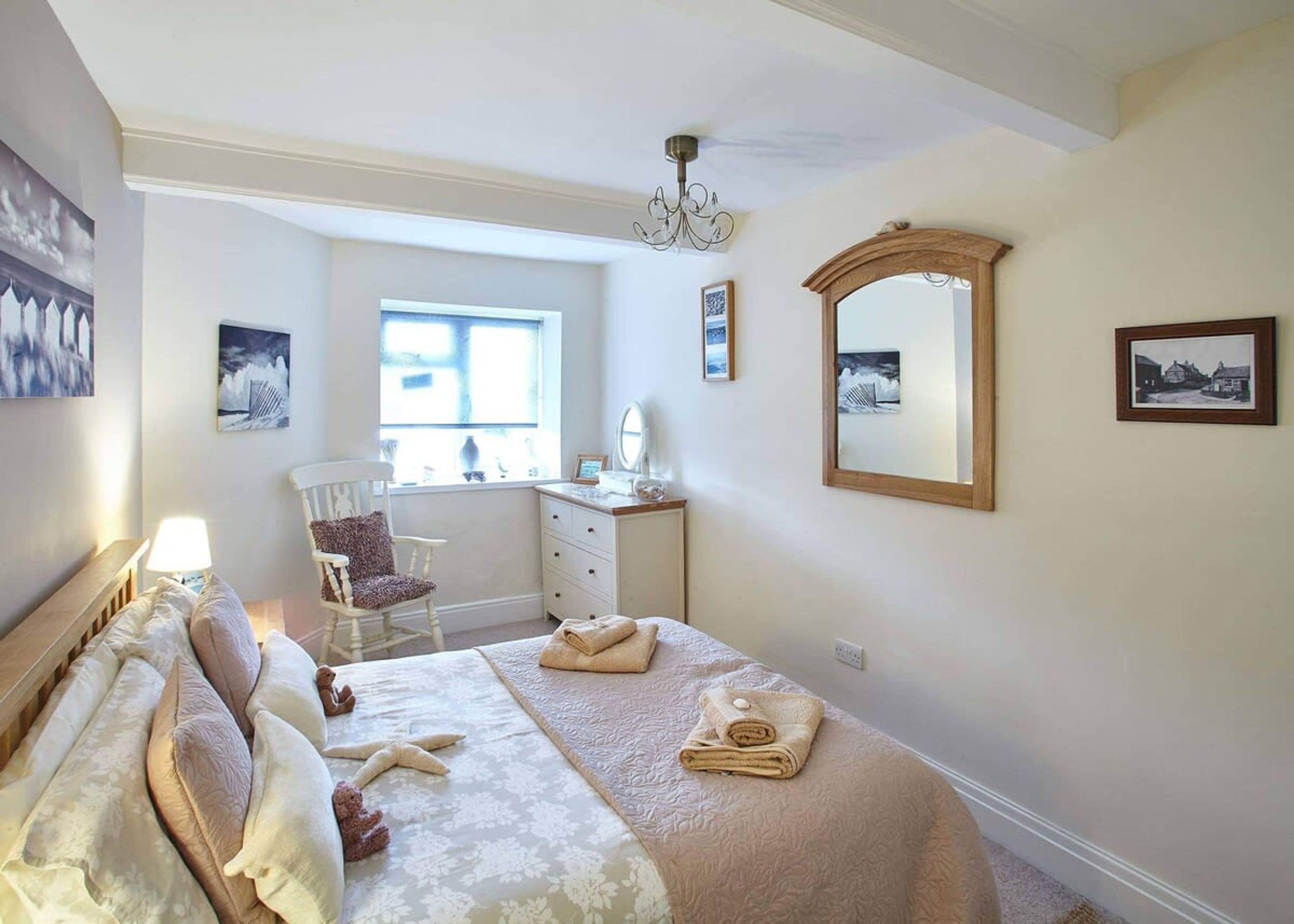 3 عدّة غرف نوم وخدمة الإنترنت