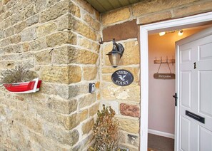 Unclassified image, 5 of 17, button - Host Stay View Point Apartment (Saltburn-by-the-Sea)
