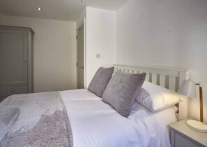 Apartment | 2 bedrooms, Internet