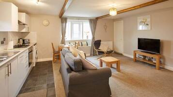 Rumah | 2 kamar tidur, meja kerja, dan internet