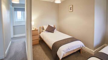 Rumah | 2 kamar tidur, meja kerja, dan internet