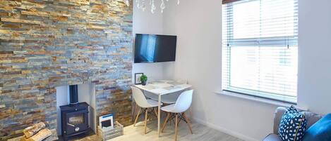 Leilighet | 2 soverom, skrivebord og internett