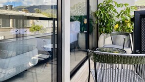 Apartemen Grand | Balkon