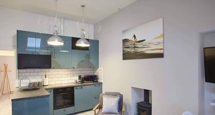 Host Stay The Surfer s Loft Apartment