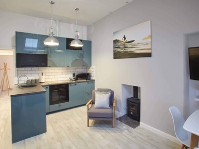 Host Stay The Surfer s Loft Apartment