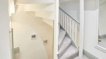 Maison | 2 chambres, bureau, Internet