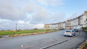 Apartment | 2 bedrooms, Internet