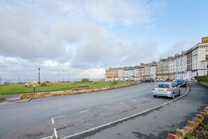 アパートメント | 2 室のベッドルーム、インターネットアクセス