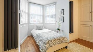 2 bedrooms, Internet