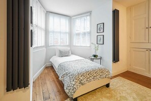 2 bedrooms, Internet