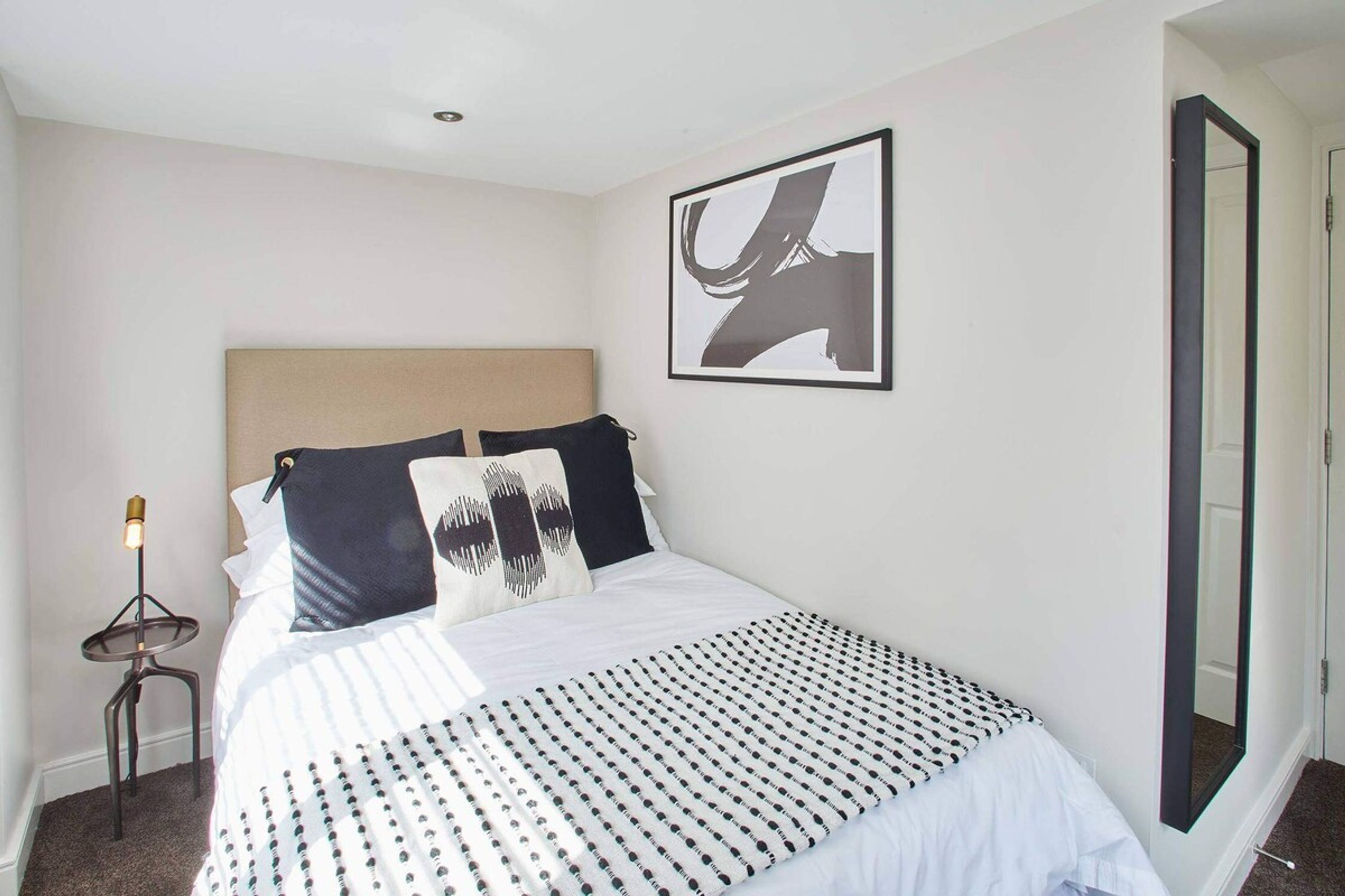 House | 2 bedrooms, desk, high-speed internet
