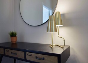 Leilighet | 2 soverom, skrivebord og internett