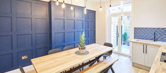 Host Stay Simba House