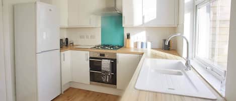 House | 3 bedrooms, soundproofing, Internet