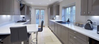 Host Stay Lowcross Cottage