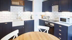 House - Host Stay Gun Gutter House (Saltburn-by-the-Sea)