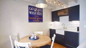House - Host Stay Gun Gutter House (Saltburn-by-the-Sea)