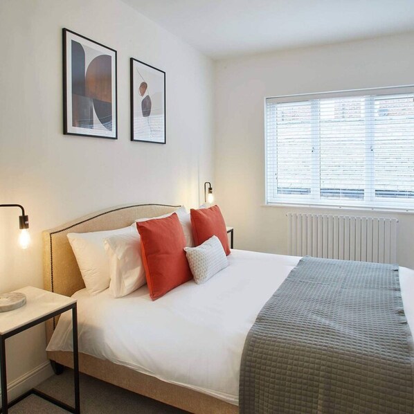 Căn hộ | 2 phòng ngủ, bàn, truy cập Internet tốc độ cao