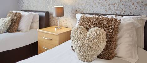 Apartment | 2 bedrooms, Internet