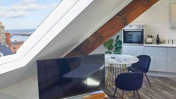 Apartment | 1 bedroom, desk, soundproofing, Internet