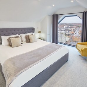 Apartament | 1 dormitori, escriptori, habitacions insonoritzades i Internet 