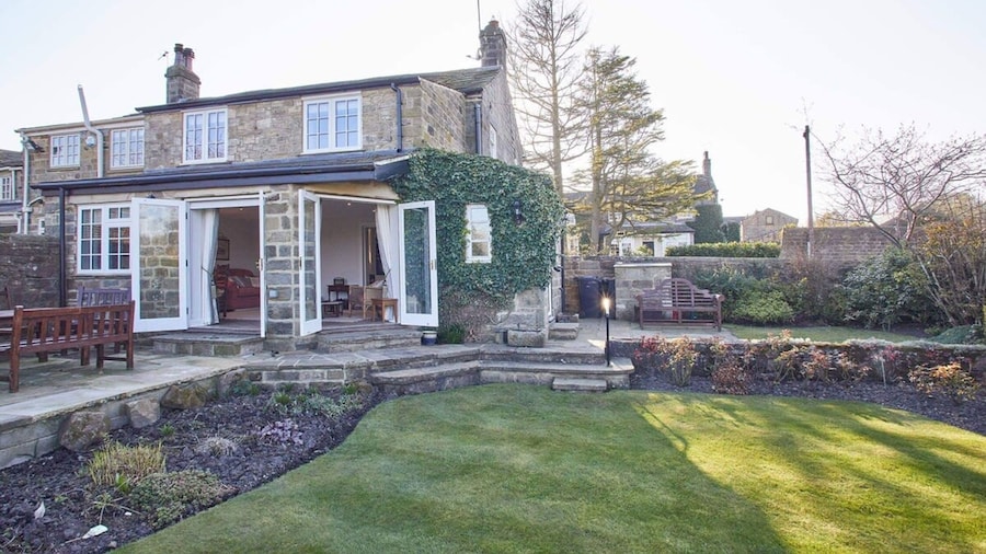 Host Stay Tithe Cottage