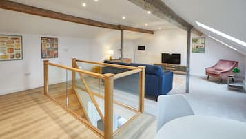 Apartemen | 2 kamar tidur, kedap suara, dan internet