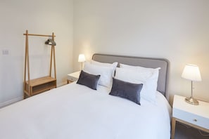 House | 2 bedrooms, soundproofing, Internet - Host Stay Apartment A Cornerhouse Apartments (Saltburn-by-the-Sea)