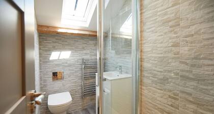 Host Stay Apartment B Cornerhouse Apartments