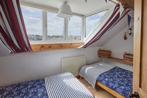 House | 3 bedrooms, Internet - Host Stay Esk View Cottage (Whitby)