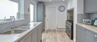 Host Stay Riftswood Ruby