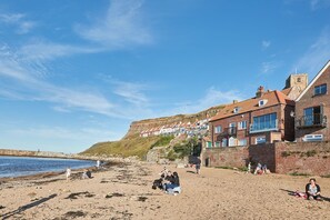 House | 2 bedrooms - Host Stay No 3 Sandside (Whitby)