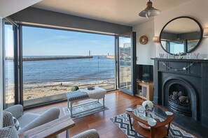House - Host Stay No 3 Sandside (Whitby)