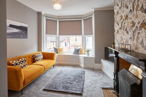 House - Host Stay Fly Away Ruby (Saltburn-by-the-Sea)